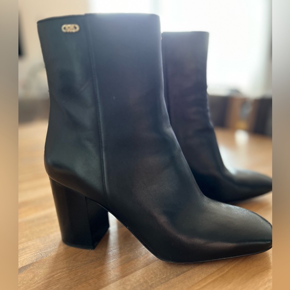 Michael Kors boots - Picture 6 of 10